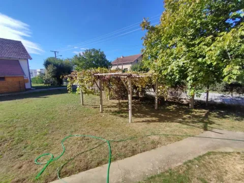 Prodaja, kuća, 315m², Adice, Novi Sad Sve Podlokacije - image 31