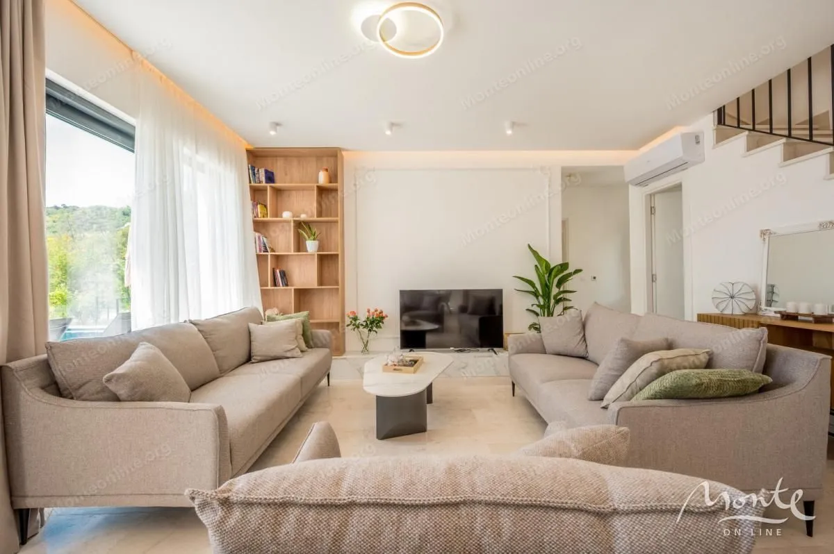 Prodaja, kuća, 250m², Mrčevac, Tivat
