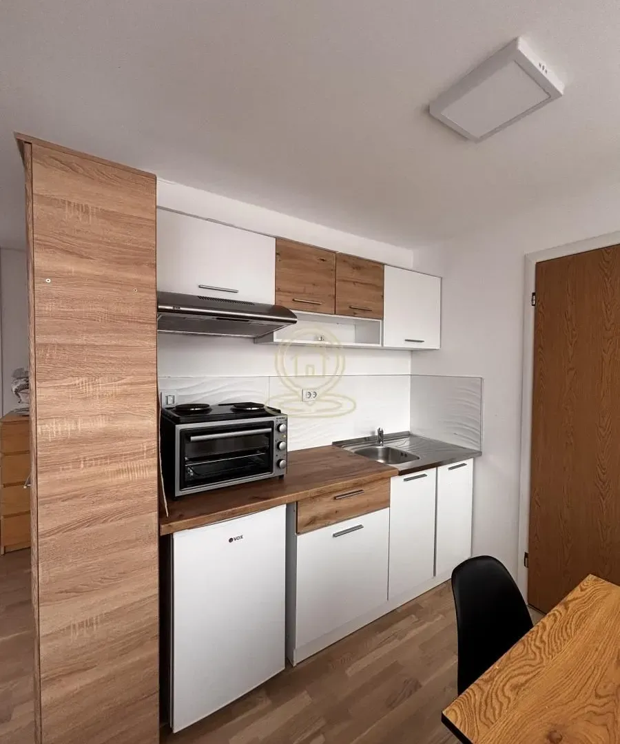 Prodaja, garsonjera, 25m², Medijana, Niš