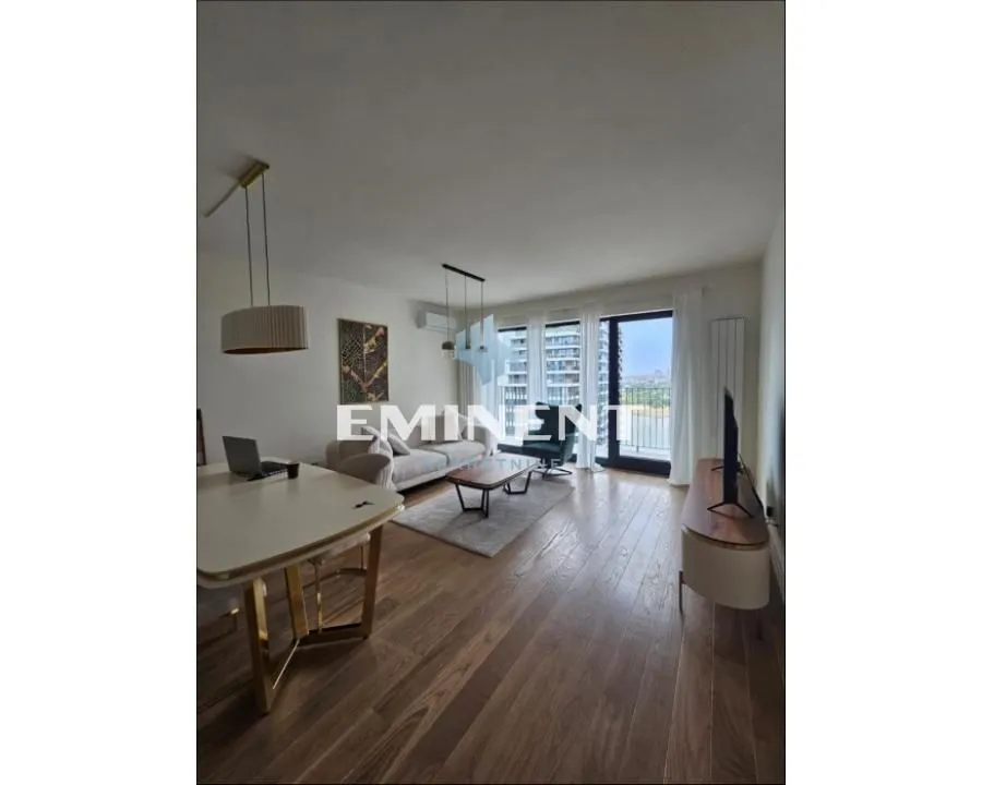 Izdavanje, trosoban stan, 80m², Savski Venac, Beograd