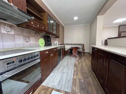 Izdavanje, trosoban stan, 121m², Pantelej, Niš - image 5