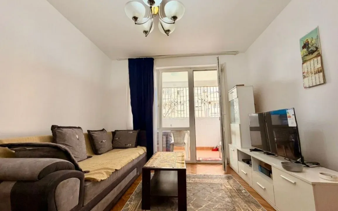 Izdavanje, jednosoban stan, 60m², Centar, Bar