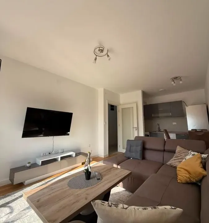 Rent, one bedroom apartment, 45m², Stari Aerodrom, Podgorica