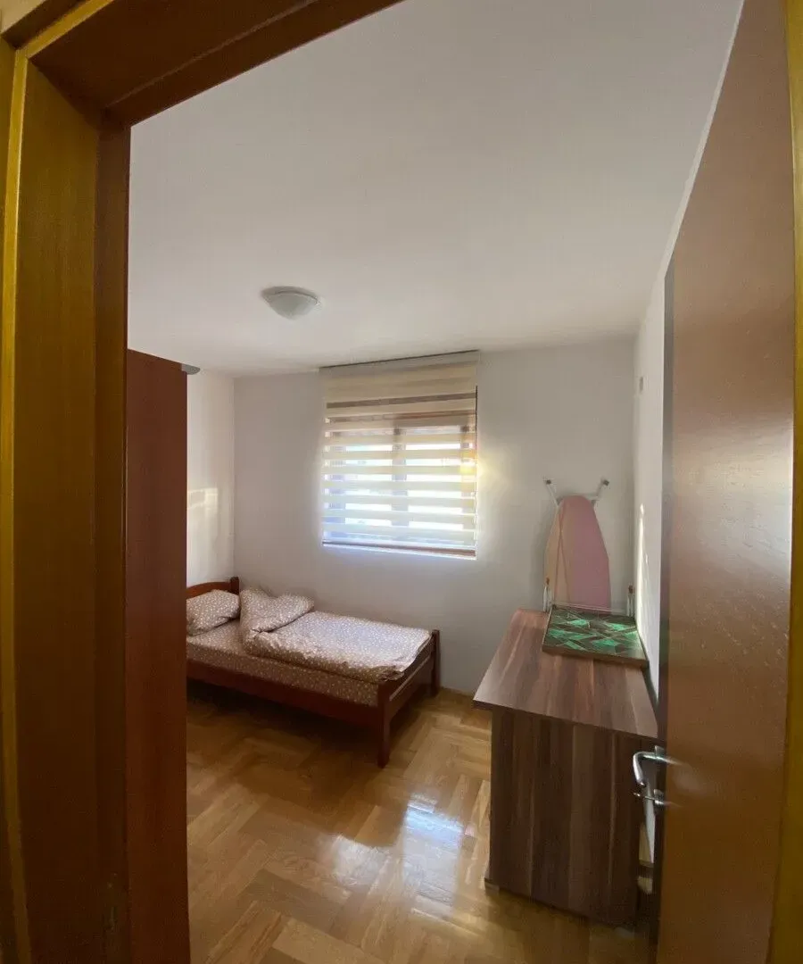 Izdavanje, stan, 55m², Stari Aerodrom, Podgorica