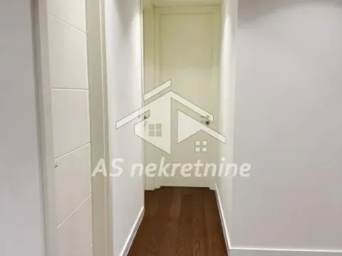 Izdavanje, trosoban stan, 113m², Čubura, Beograd - image 28