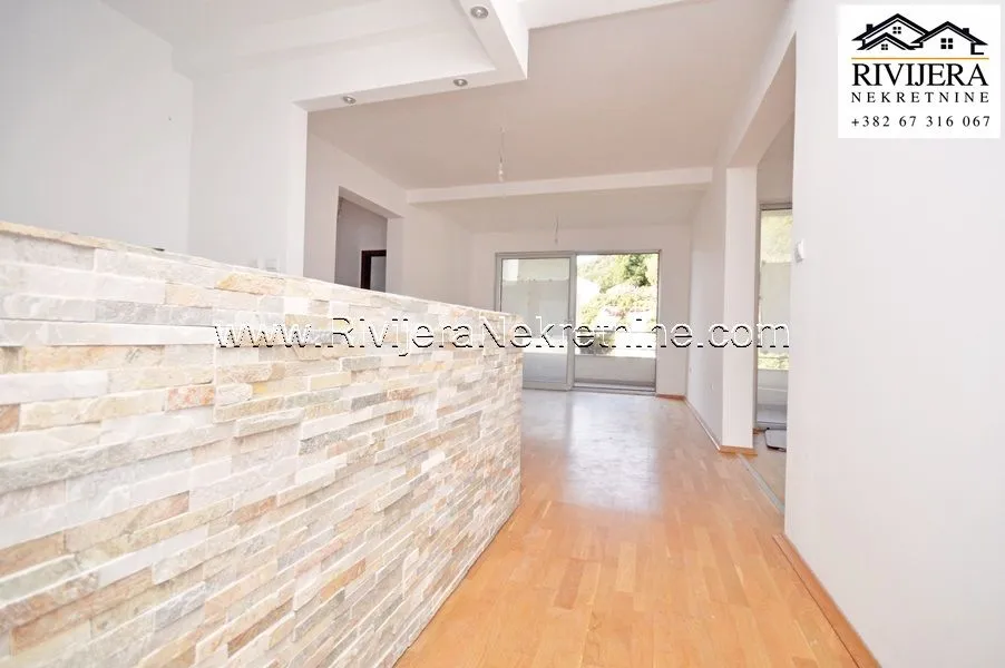 Sale, three bedroom apartment, 106m², Bečići, Budva