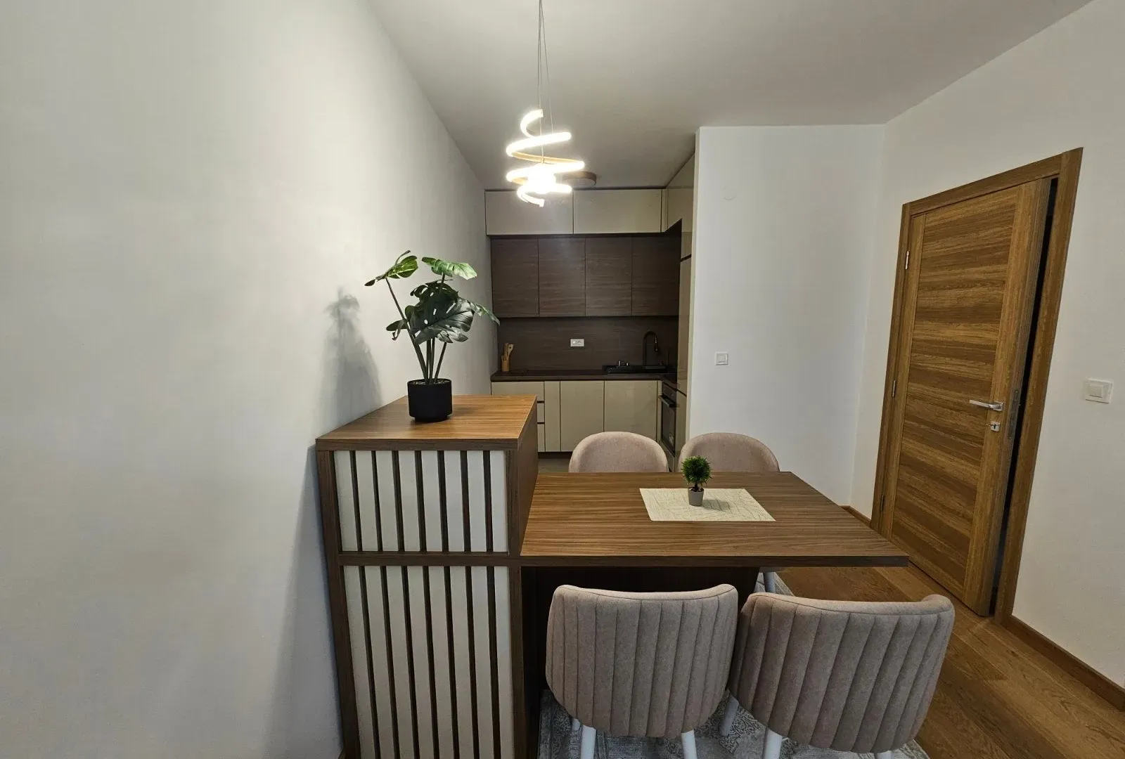 Izdavanje, dvosoban stan, 48m², City Kvart, Podgorica