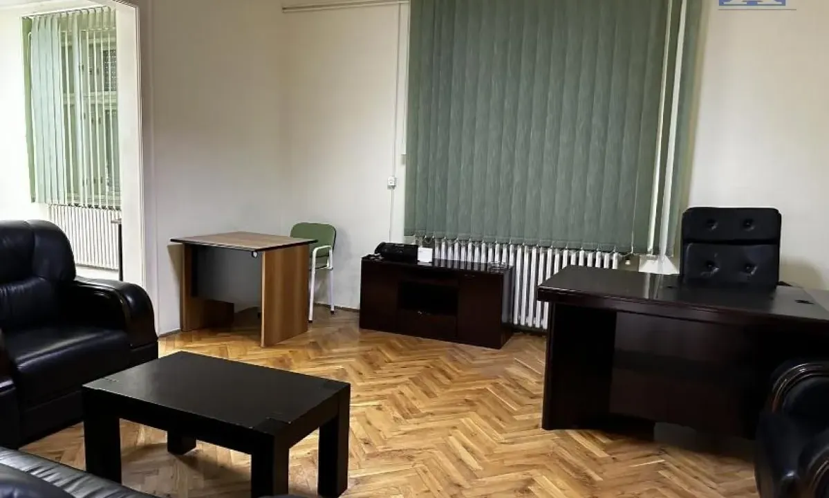 Rent, office space, 105m², Grbavica, Novi Sad Sve Podlokacije