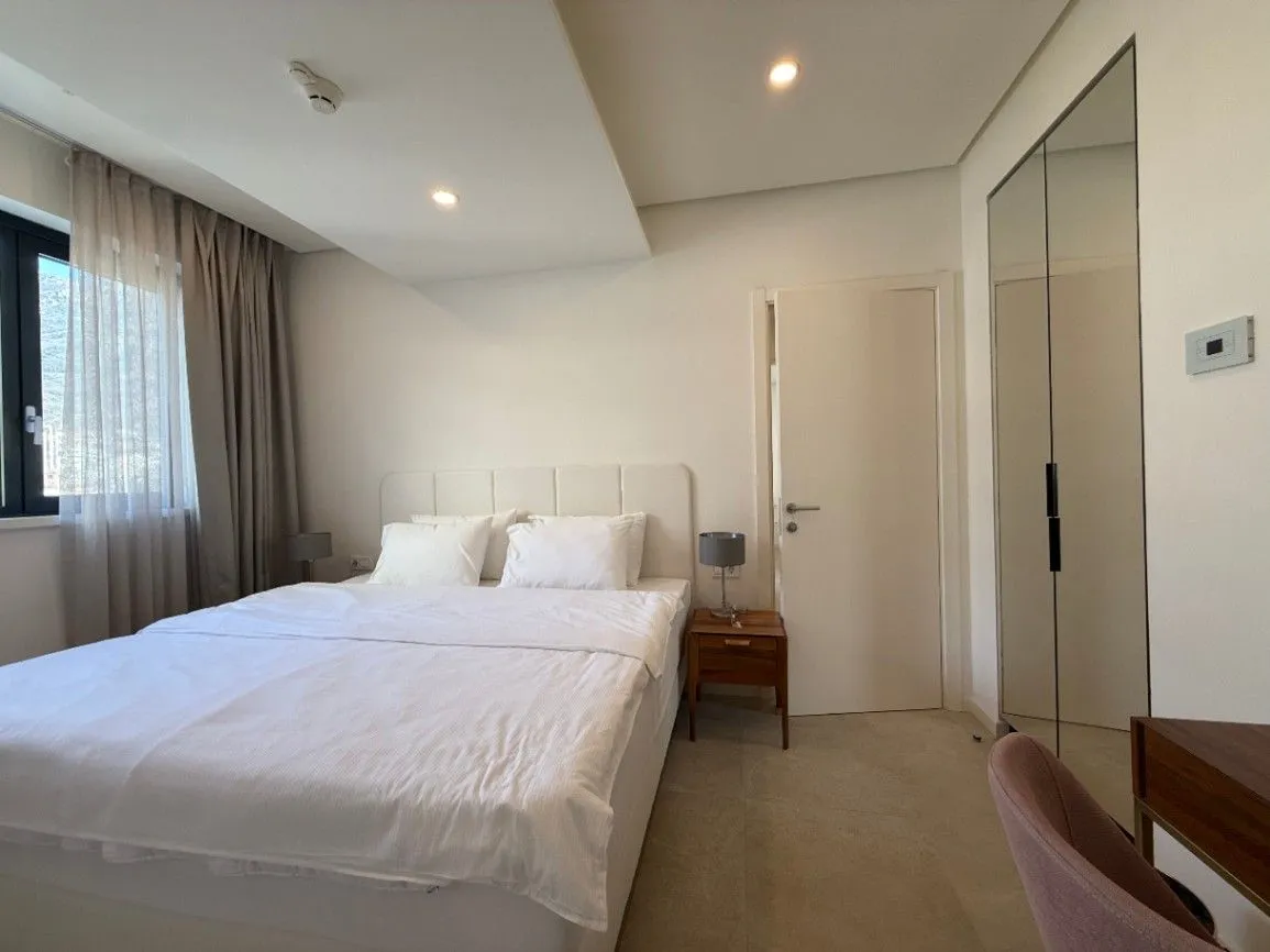 Prodaja, trosoban stan, 137m², Rafailovići, Budva