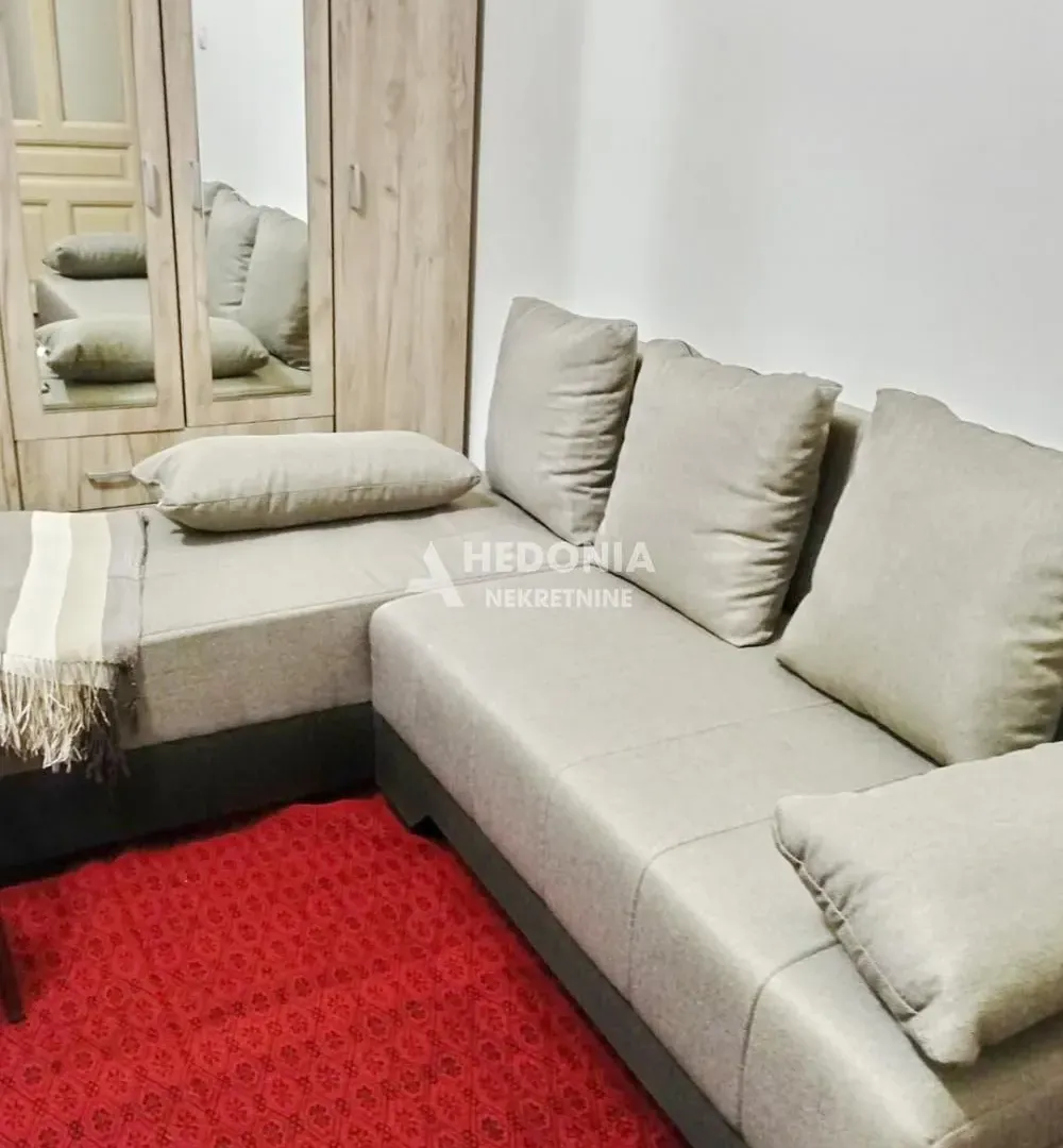 Prodaja, dvosoban stan, 48m², Bajlonijeva Pijaca, Beograd