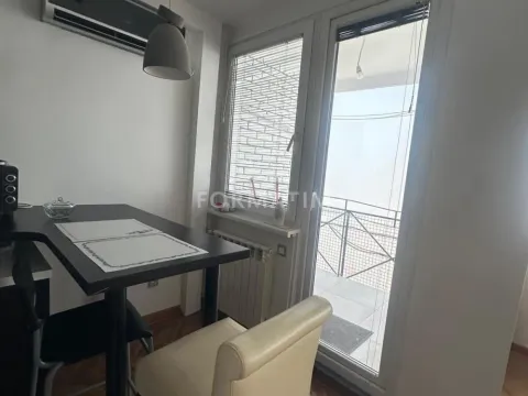 Izdavanje, trosoban stan, 67m², Novi Beograd Blok 21, Novi Beograd Sve Podlokacije - image 11