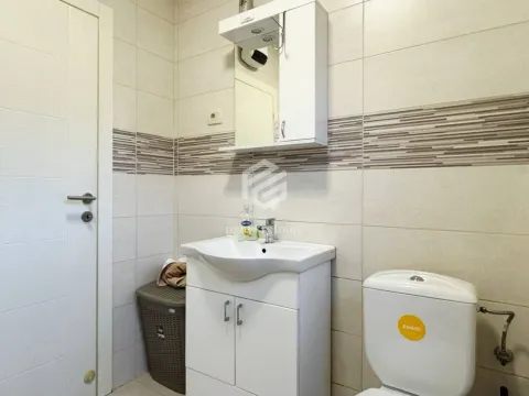 Rent, office space, 90m², Gorica C, Podgorica - image 17