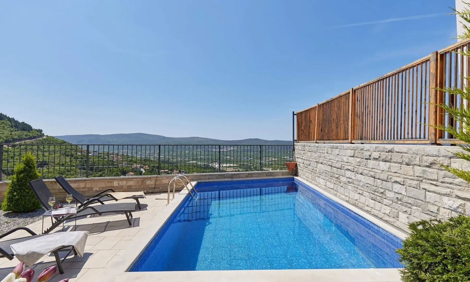 Sale, house, 233m², Kavač, Kotor