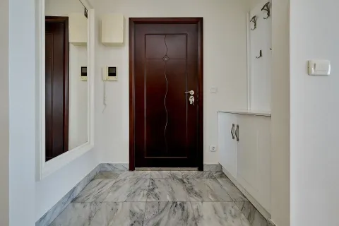 Sale, four bedroom apartment, 113m², Bečići, Budva - image 4