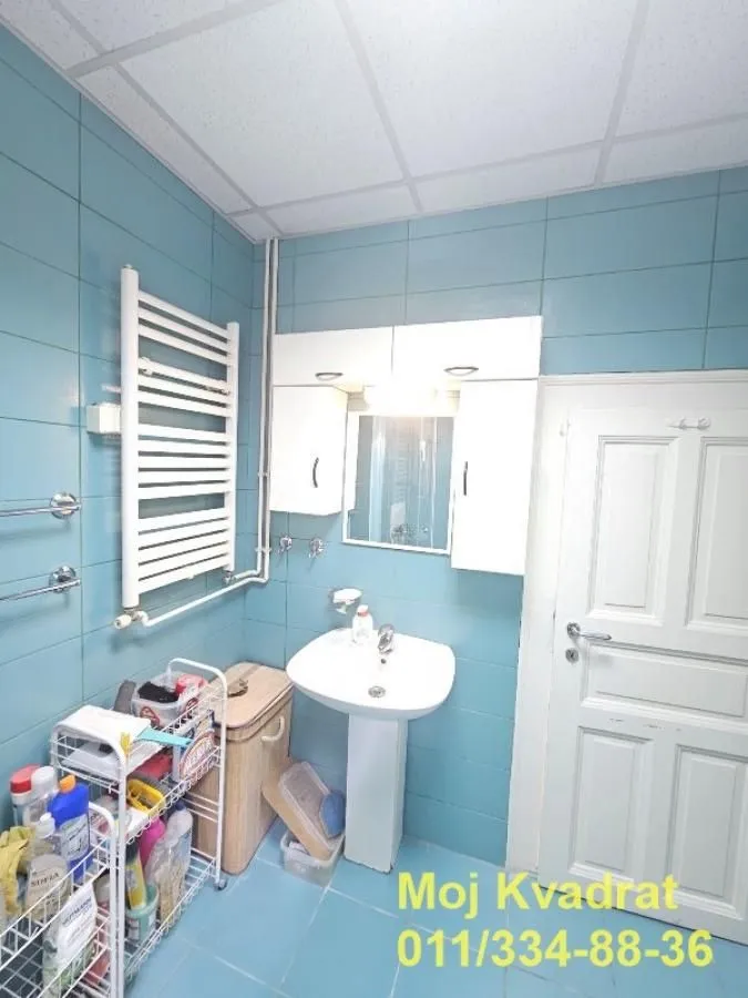 Rent, three bedroom apartment, 82m², Vračar Sve Podlokacije, Beograd