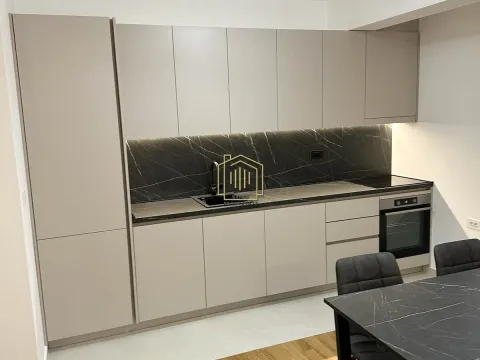 Izdavanje, jednosoban stan, 47m², City Kvart, Podgorica - image 8