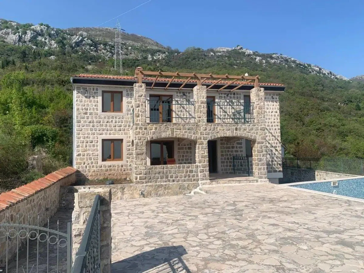 Sale, house, 466m², Petrovac, Budva