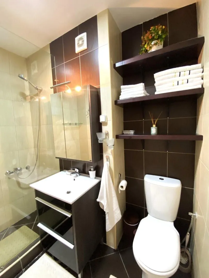 Izdavanje, jednosoban stan, 52m², City Kvart, Podgorica
