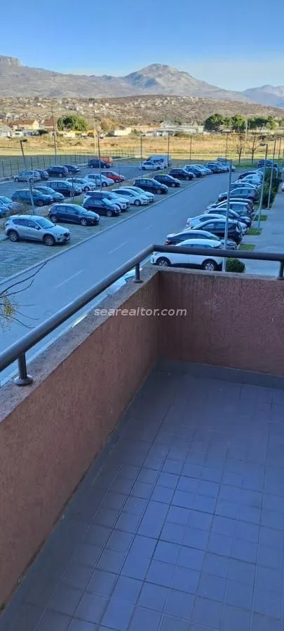 Prodaja, jednosoban stan, 45m², Stari Aerodrom, Podgorica