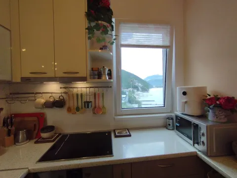 Prodaja, dvosoban stan, 64m², Njivice, Herceg Novi - image 11