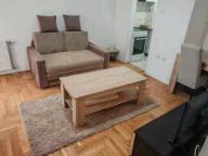 Izdavanje, jednosoban stan, 37m², Sajmište, Novi Sad