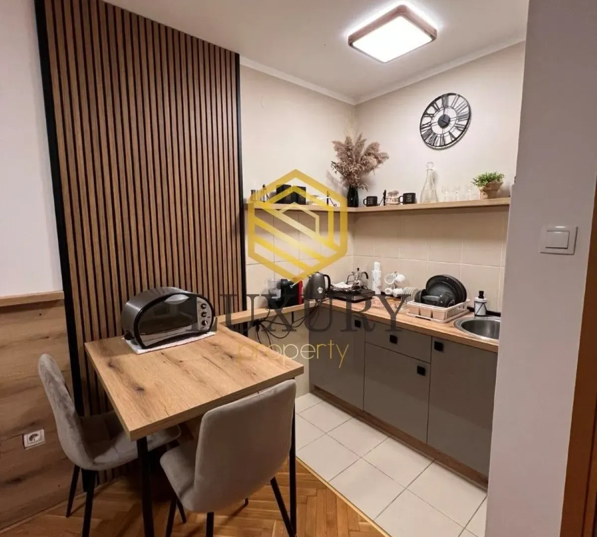 Prodaja, garsonjera, 24m², Blok 6, Podgorica