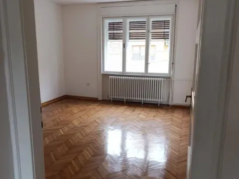 Izdavanje, trosoban stan, 80m², Centar, Novi Sad - image 6