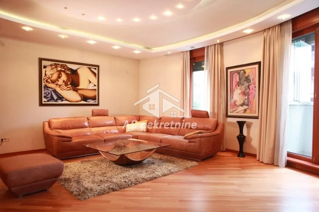 Izdavanje, četvorosoban stan, 197m², Vukov Spomenik, Zvezdara Sve Podlokacije