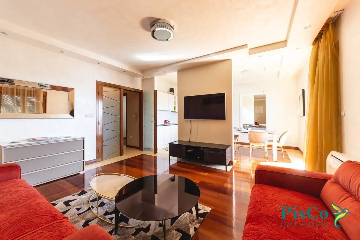 Rent, four bedroom apartment, 135m², Centar, Podgorica
