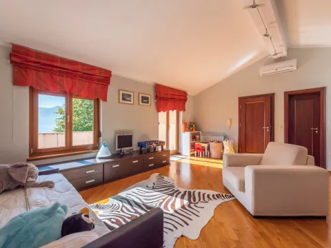 Sale, house, 305m², Orahovac, Kotor - image 20