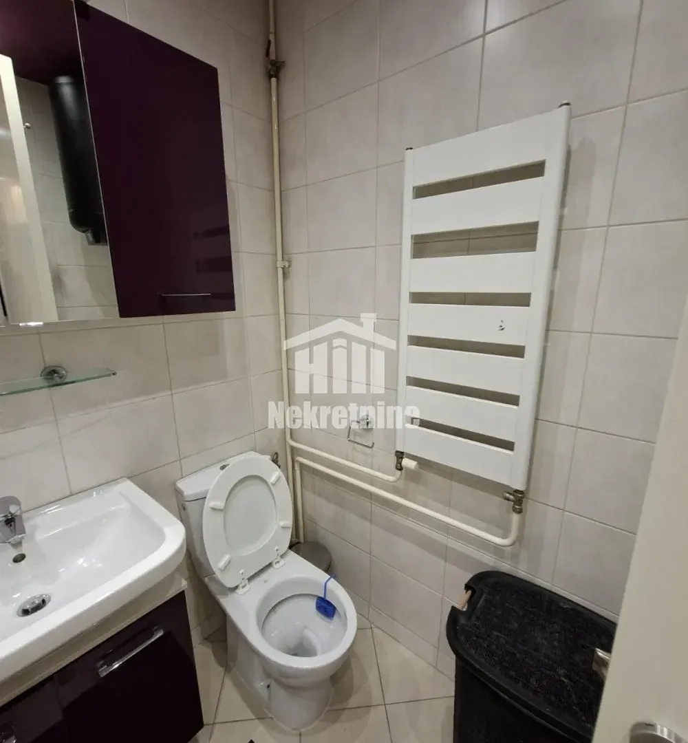 Prodaja, trosoban stan, 68m², Belvil, Beograd