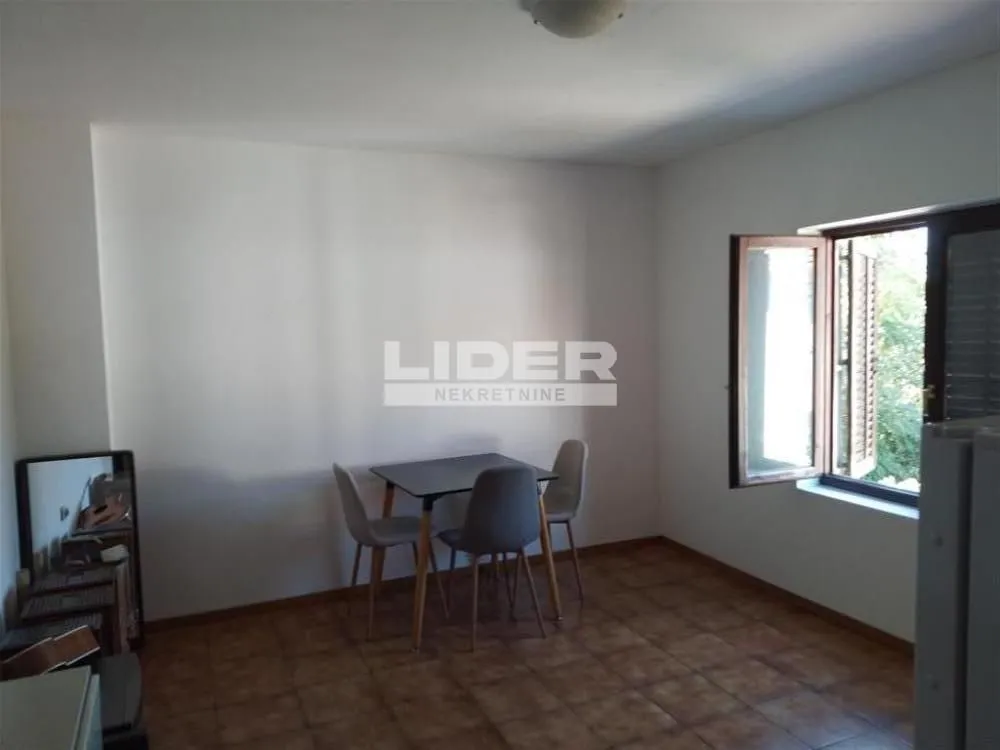 Sale, three bedroom apartment, 58m², Zvezdara Sve Podlokacije, Beograd
