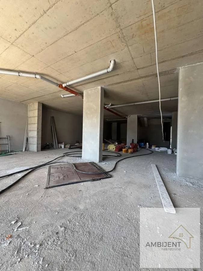 Sale, office space, 205m², Novi Banovci, Stara Pazova