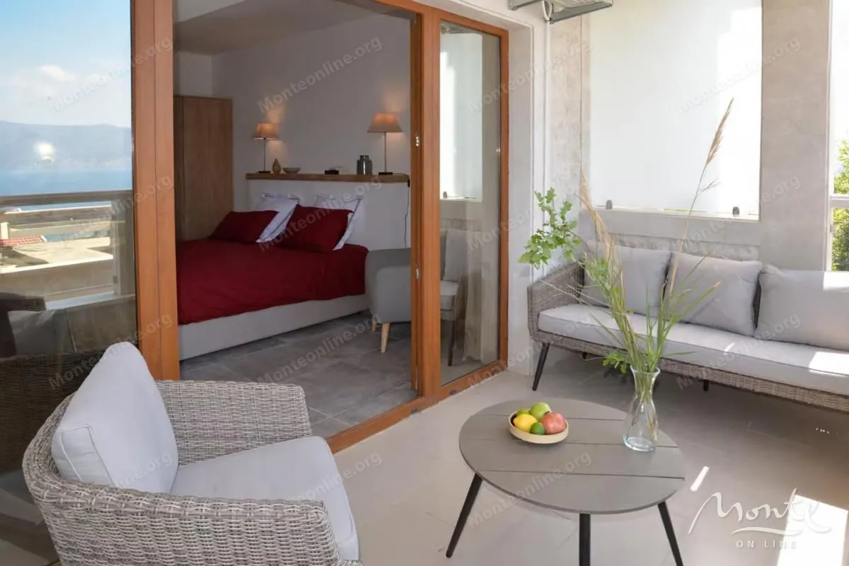 Prodaja, dvosoban stan, 110m², Donja Lastva, Tivat