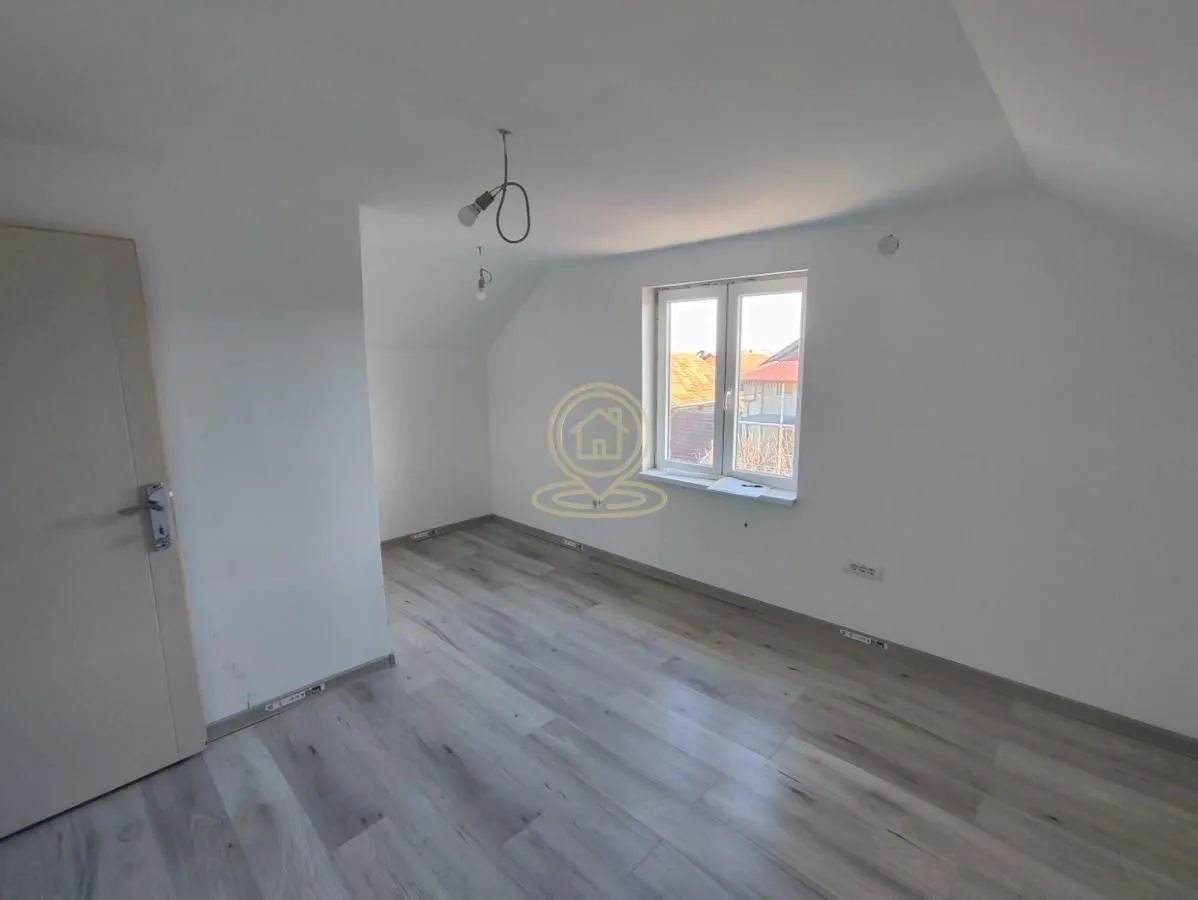 Prodaja, kuća, 374m², Veternik, Novi Sad Sve Podlokacije
