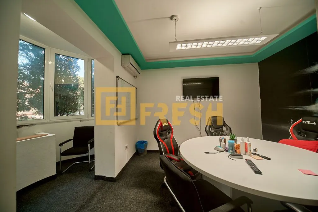 Izdavanje, poslovni prostor, 139m², Preko Morače, Podgorica