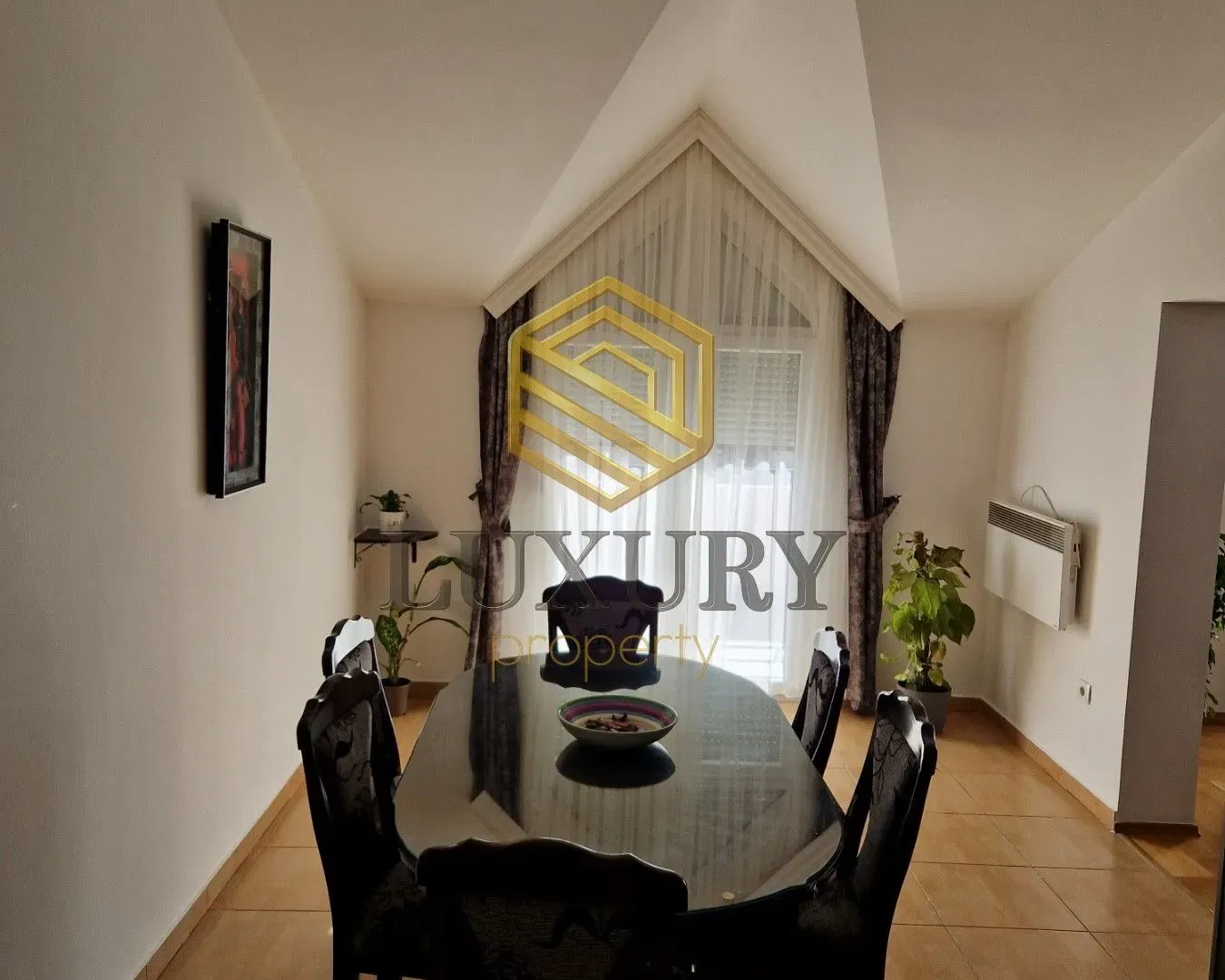 Rent, two bedroom apartment, 115m², Tološi, Podgorica