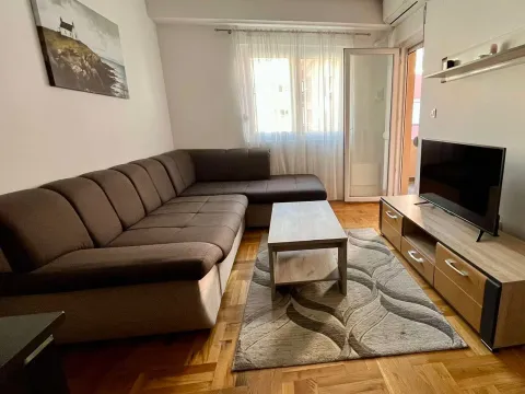 Rent, one bedroom apartment, 60m², Kruševac, Podgorica - image 2