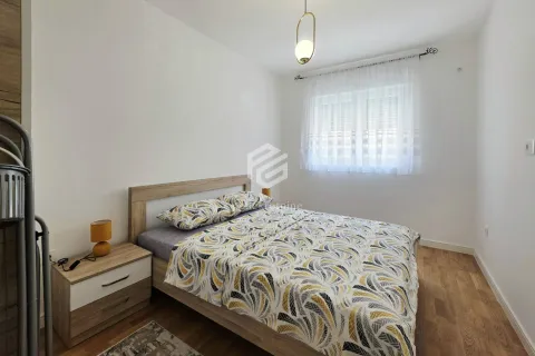Rent, one bedroom apartment, 42m², Stari Aerodrom, Podgorica - image 9