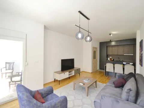 Prodaja, jednosoban stan, 38m², Budva, Crna Gora - image 1