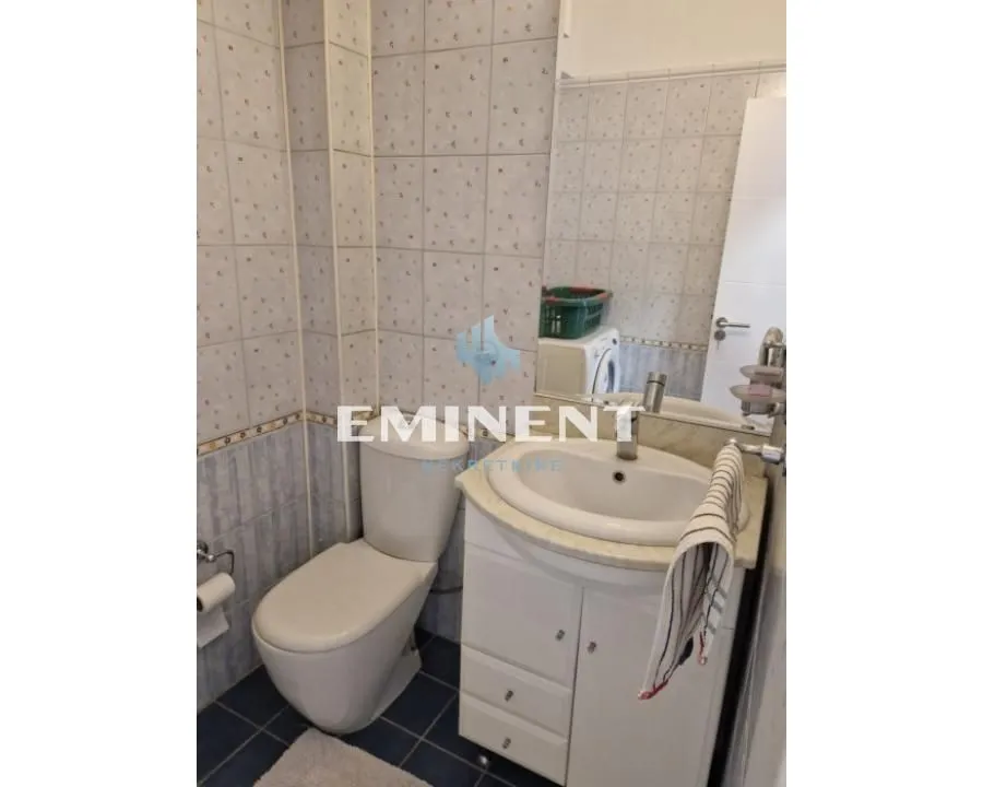 Rent, four bedroom apartment, 104m², Vračar Hram, Vračar Sve Podlokacije