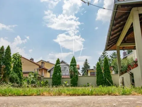 Prodaja, kuća, 238m², Petlovo Brdo, Beograd - image 15