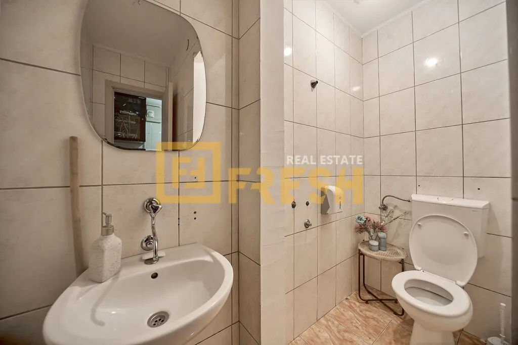 Izdavanje, poslovni prostor, 139m², Preko Morače, Podgorica