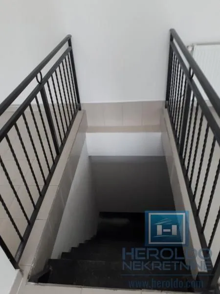 Sale, office space, 75m², Pivara, Jagodina