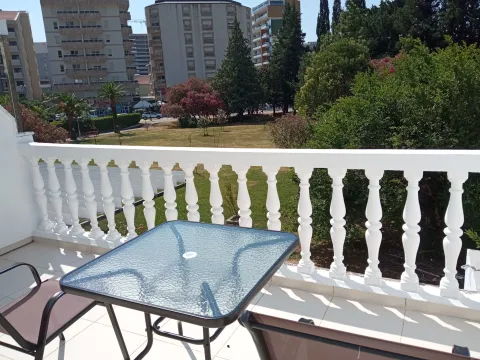 Izdavanje, stan, 24m², Centar, Budva - image 6