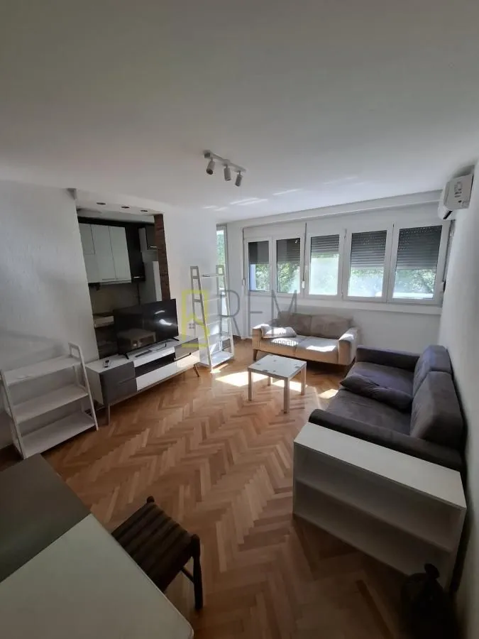 Prodaja, dvosoban stan, 71m², Zabjelo, Podgorica