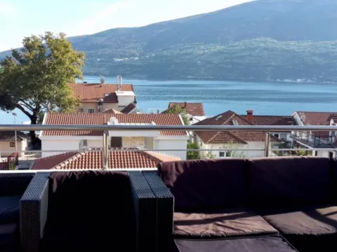 Sale, three bedroom apartment, 131m², Đenovići, Herceg Novi