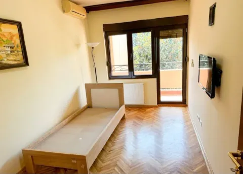 Prodaja, kuća, 200m², Gorica C, Podgorica - image 4