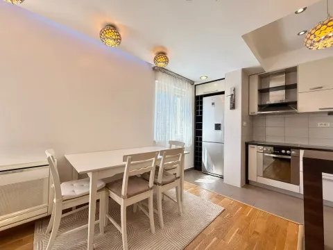 Sale, two bedroom apartment, 69m², City Kvart, Podgorica - image 9
