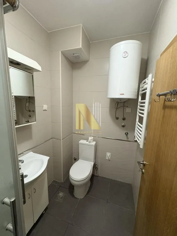 Izdavanje, dvosoban stan, 57m², Socijalno, Novi Sad Sve Podlokacije
